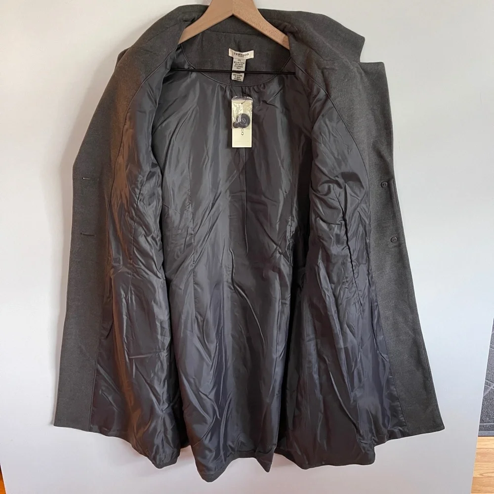 Vertigo Paris NWT Dress coat Size‎ XXL